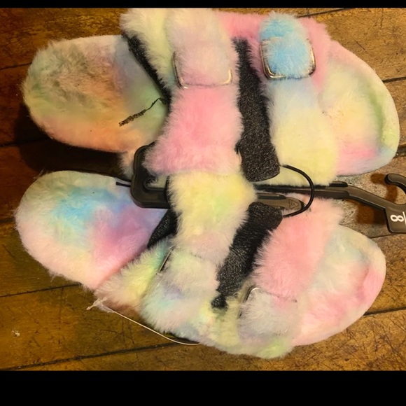 Fuzzy slides - Picture 1 of 2